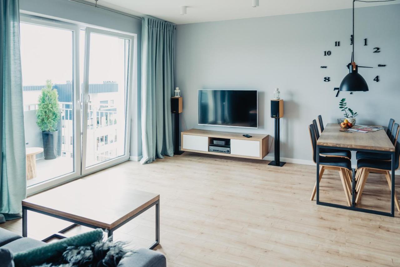 Silk Apartment - Netflix - Parking ชเตชชิน ภายนอก รูปภาพ