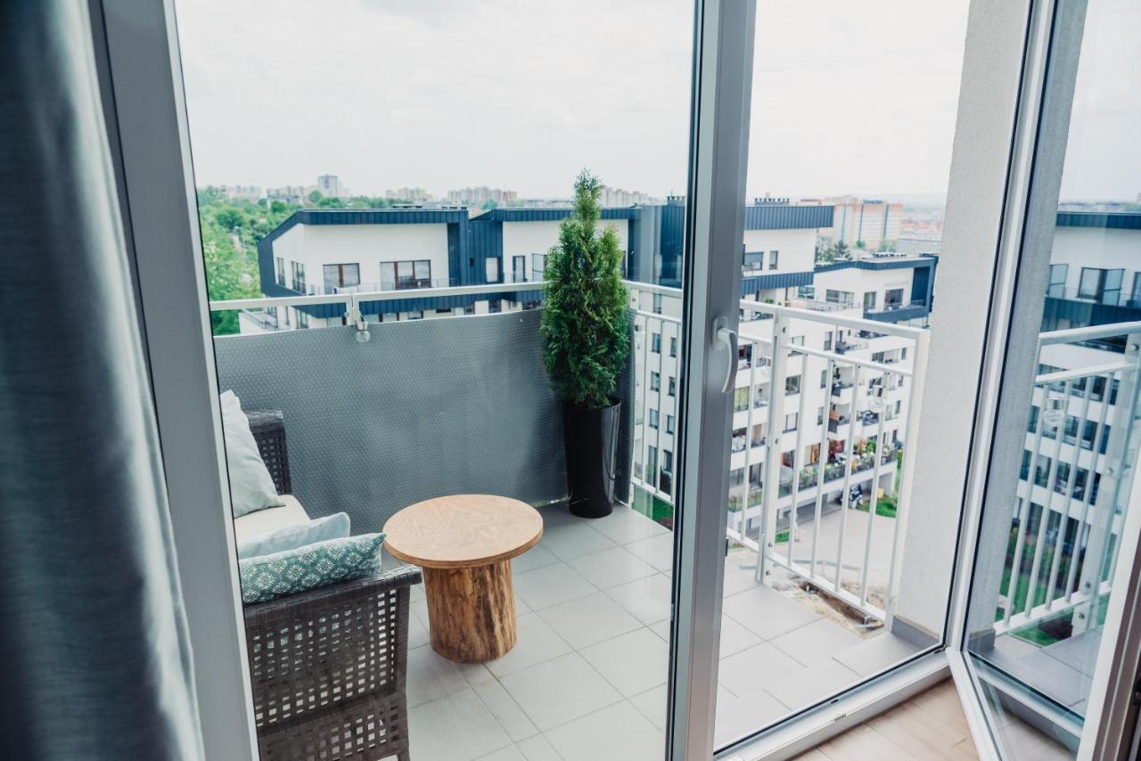 Silk Apartment - Netflix - Parking ชเตชชิน ภายนอก รูปภาพ
